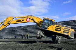 赤峰挖掘機(jī)運(yùn)輸隊(duì)電話號(hào)碼