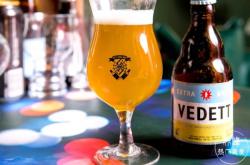 赤峰悅暮酒吧電話號(hào)碼查詢是多少