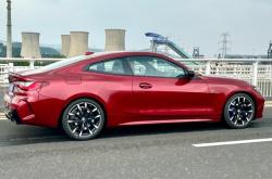 赤峰粉色寶馬4s店電話號碼