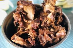 赤峰青牧里牛肉館電話地址查詢