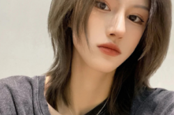 赤峰狼尾理發(fā)店電話地址查詢