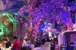 赤峰溶洞火鍋店電話多少號(hào)