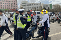 赤峰電動車咨詢電話號碼