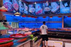 赤峰吃貨燉雜魚飯店電話號碼