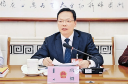 赤峰市區(qū)長屬于什么級別