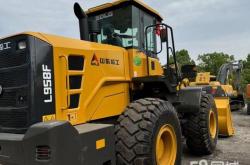 赤峰裝載機(jī)售賣電話號(hào)碼是多少