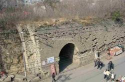 赤峰鞏華商貿(mào)公司地址電話號碼