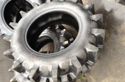 赤峰二手人字輪胎回收電話(huà)號(hào)碼