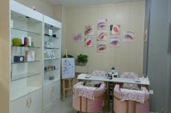 赤峰潤(rùn)柒美容院電話地址查詢