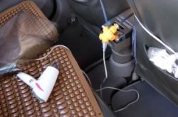 赤峰貼膜四門(mén)玻璃電話(huà)地址是多少