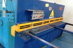 赤峰剪板機(jī)批發(fā)電話號(hào)碼多少