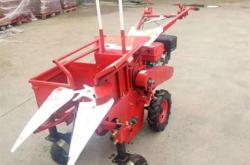 赤峰急用玉米收割機電話號碼