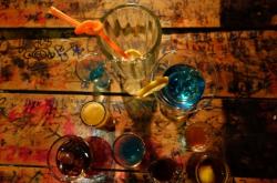 赤峰歐妮雅酒吧電話多少號(hào)