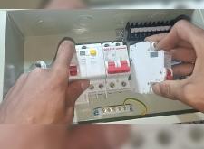 赤峰固定百葉安裝師傅電話(huà)號(hào)碼