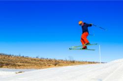 赤峰山南滑雪場電話多少號