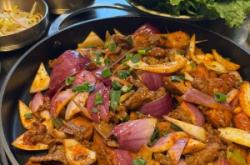 牛肉扒拉鍋赤峰店電話多少