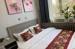 赤峰百泰旗艦店電話地址查詢