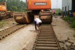 赤峰水陸挖掘機(jī)電話地址查詢