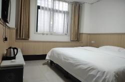 赤峰市鳳鳴旅館地址電話號(hào)碼