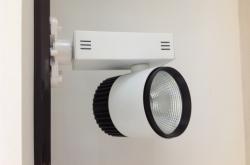 赤峰射燈生產(chǎn)廠家電話號(hào)碼