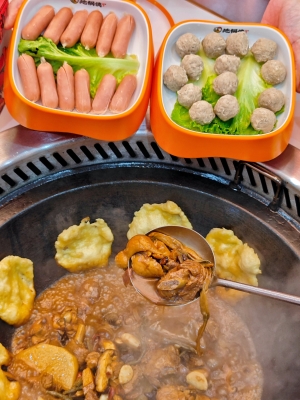 赤峰黑腳公雞養(yǎng)殖基地電話號碼-第1張圖片