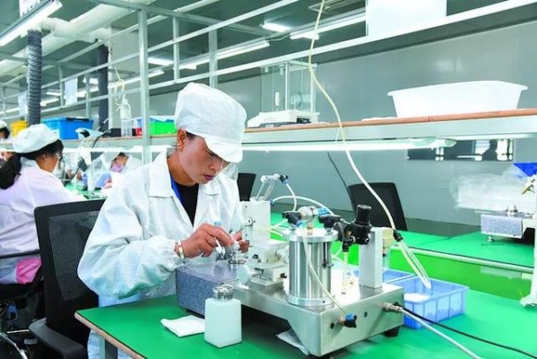 赤峰曲面屏貼膜廠家電話號(hào)碼-第1張圖片