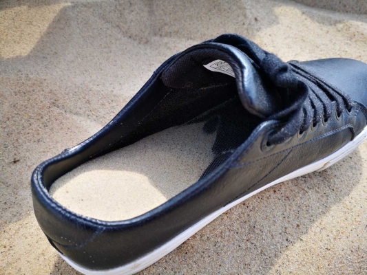 赤峰拖鞋加工廠家電話號碼-第1張圖片