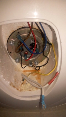 赤峰市清理熱水器電話號碼-第1張圖片