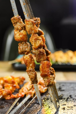 赤峰站蜂鳥(niǎo)燒烤店電話(huà)地址查詢(xún)-第1張圖片