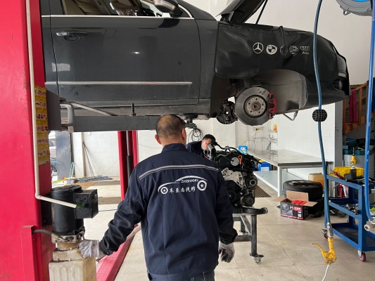 赤峰修車邁騰電話多少啊-第1張圖片