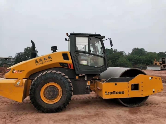 赤峰市壓路機出租電話號碼-第1張圖片