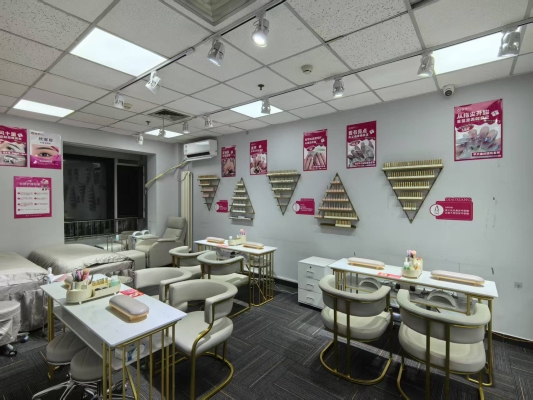 赤峰團(tuán)購美睫美甲電話號(hào)碼-第1張圖片