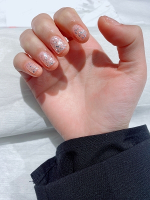 赤峰鑫昊美容美甲電話地址查詢-第1張圖片