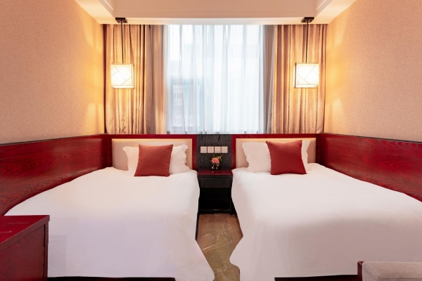 赤峰市井小地桌飯店電話號碼-第1張圖片