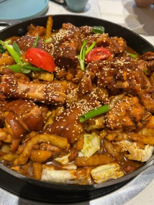 赤峰溜達(dá)燒烤電話地址是多少號-第1張圖片