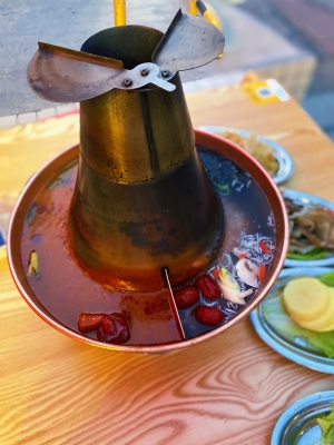 赤峰二手涮鍋桌子出售電話號碼-第1張圖片