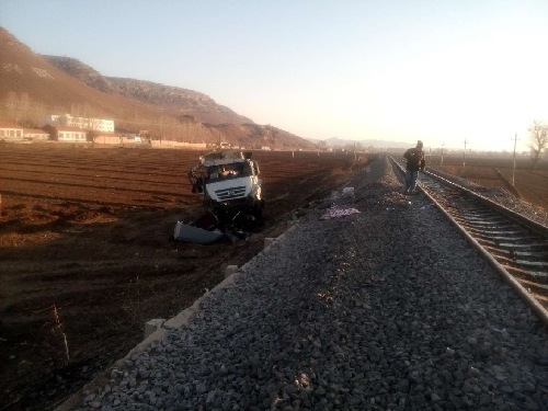 赤峰鐵路南貨場(chǎng)電話號(hào)碼是多少-第1張圖片