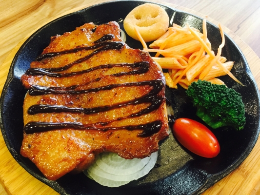 赤峰手抓牛排店電話號碼多少-第1張圖片