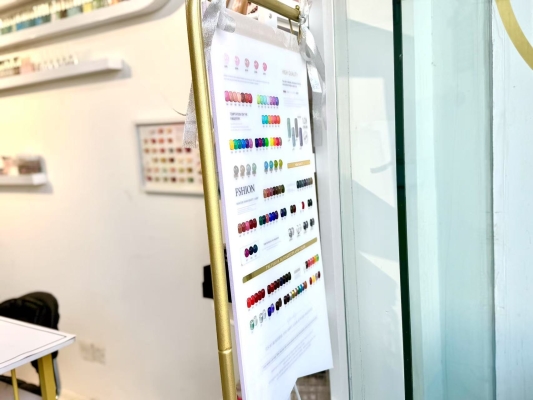 美甲上門服務(wù)赤峰電話號(hào)碼-第1張圖片