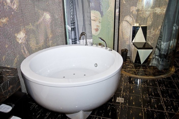 赤峰龍?zhí)抖杉俅咫娫挾嗌偬?第1張圖片