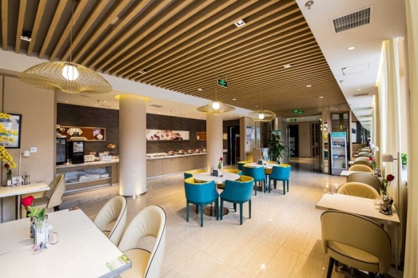 赤峰紅山區(qū)午飯店電話地址是多少-第1張圖片