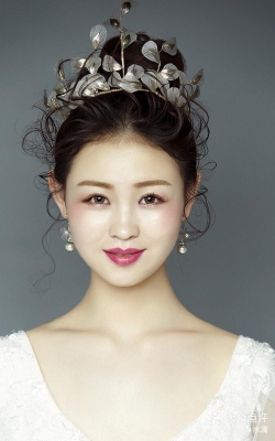 赤峰新娘化妝師電話號(hào)碼查詢-第1張圖片