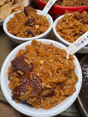 赤峰東北菜熏大餅地址電話號(hào)碼-第1張圖片