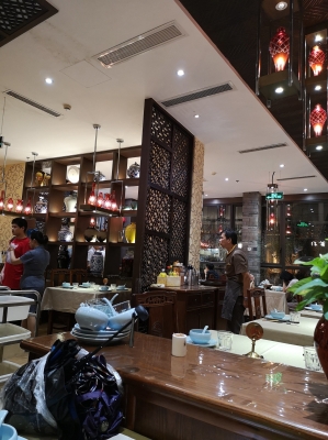 赤峰步行街銀人酒店電話號碼-第1張圖片