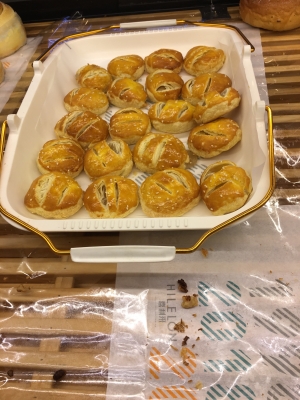 赤峰草地生日蛋糕店電話號碼-第1張圖片