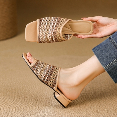 赤峰武英批發(fā)鞋子電話是多少號-第1張圖片