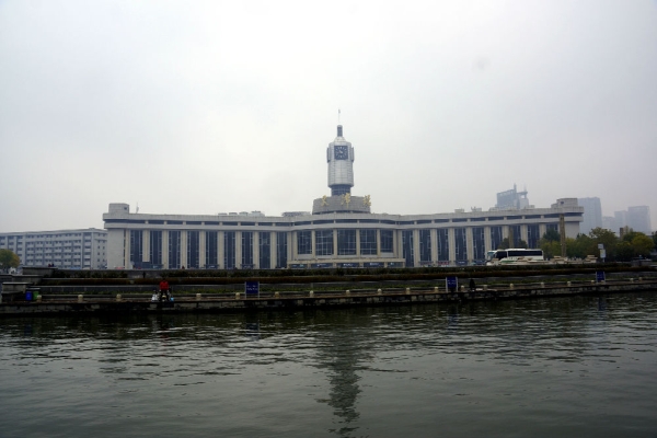 赤峰獅子府前臺(tái)電話多少號(hào)-第1張圖片