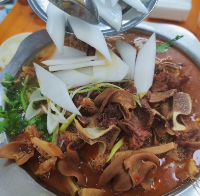 赤峰巷子里的牛骨頭店電話號(hào)碼-第1張圖片