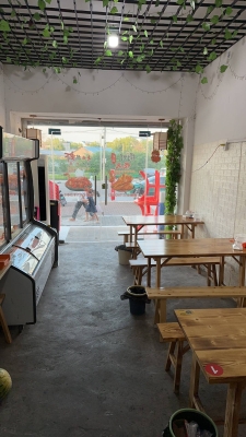 赤峰新區(qū)燒烤店電話號碼多少-第1張圖片