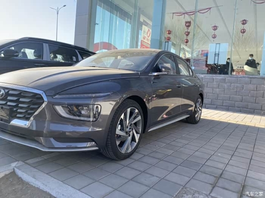 赤峰現(xiàn)代利豐店電話多少號-第1張圖片